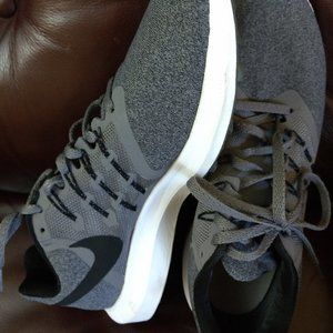 Nike swift running women sz 9.5
